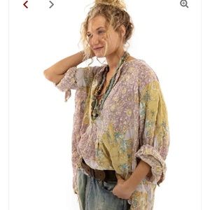 Magnolia Pearl 1054 Sunni Top